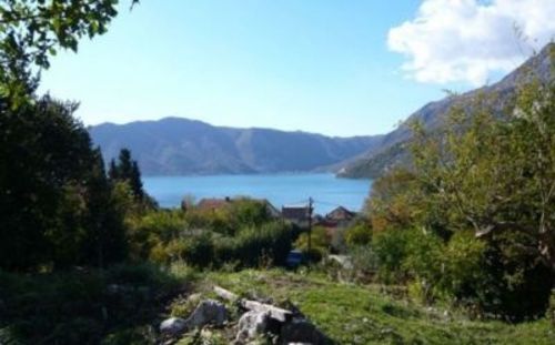 Old Stone House with Sea View in Risan €150,000 Photo 1